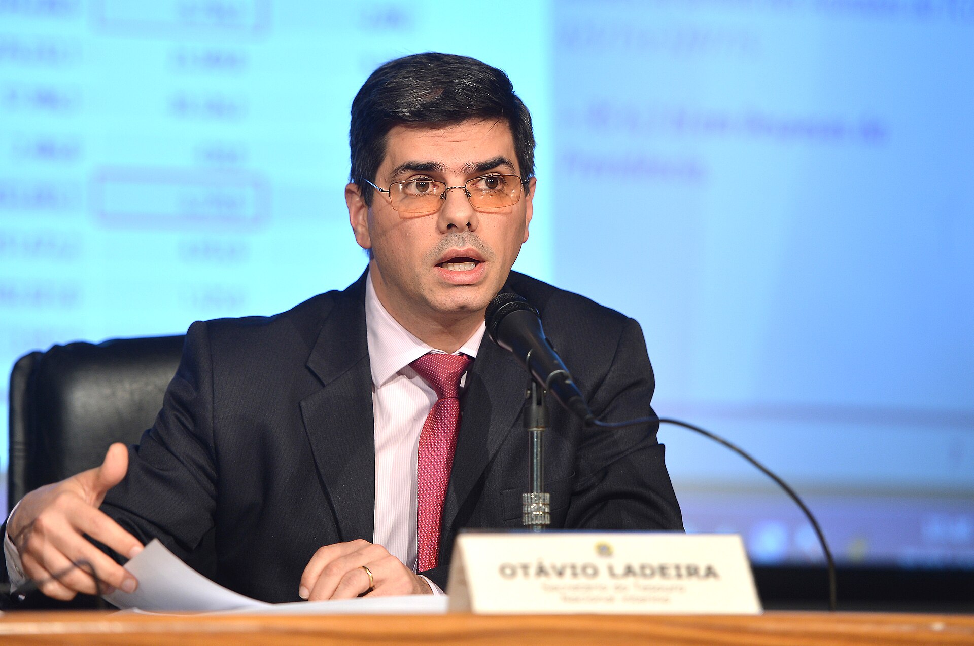 Acting National Treasury secretary Otávio Ladeira comments on the central government primary result at a news conference in Brasília in January 2016