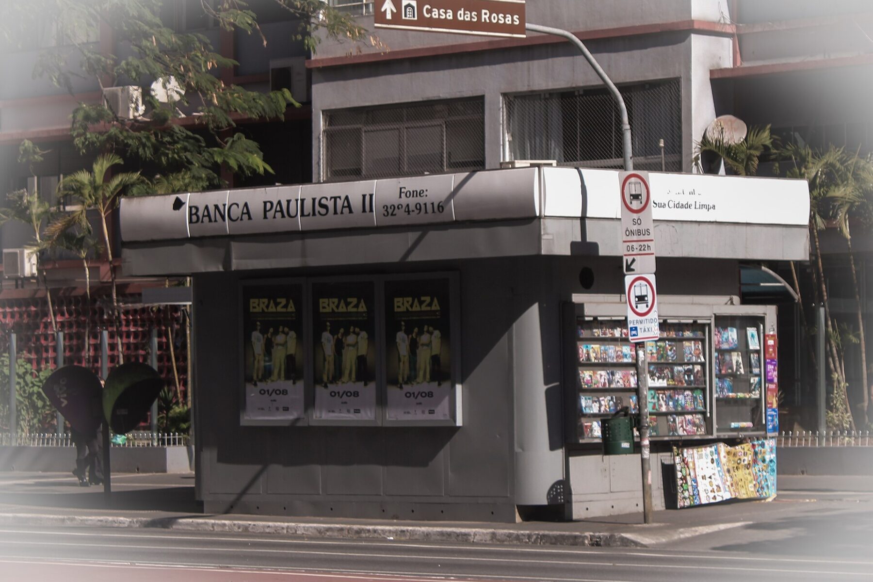 Brazil media: a newsstand on Avenida Paulista in São Paulo in 2025