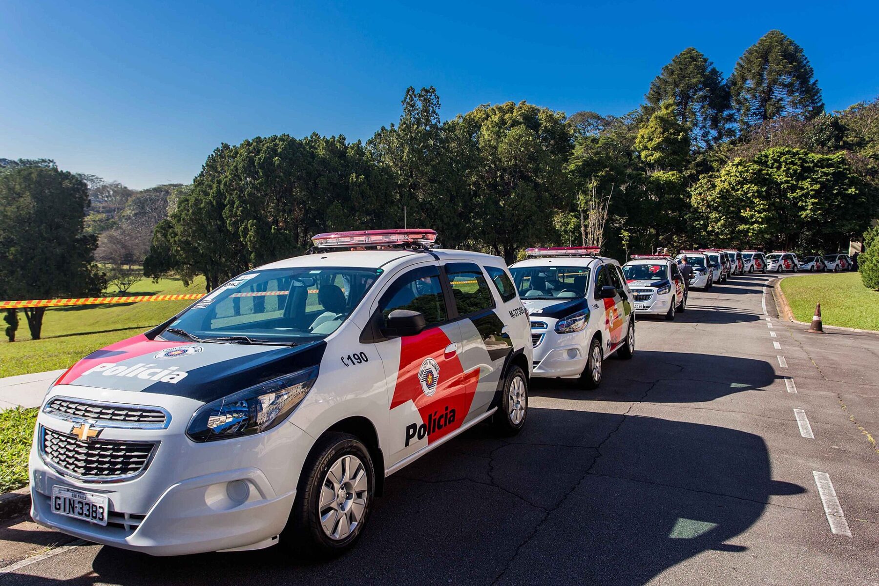 São Paulo Military Police patrol cars parked in a row on a sunny day