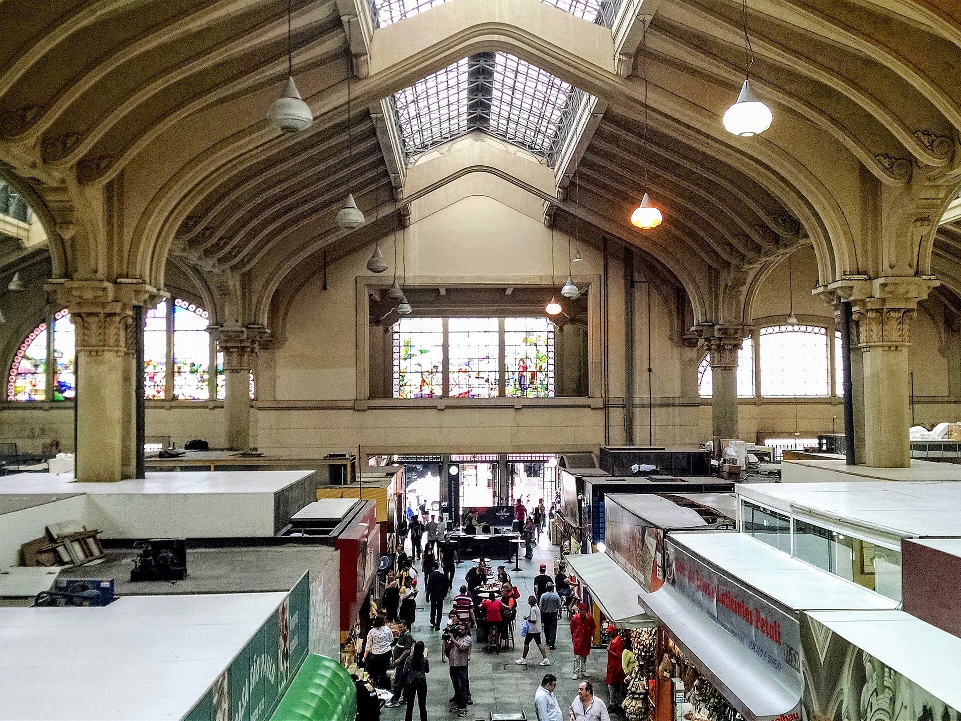 Shoppers and diners in the main hall of the Municipal Market (Mercadão) in central São Paulo, Brazil