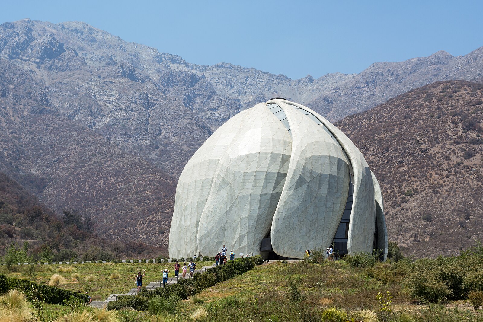 Chile religion beyond the churches: the Baháʼí temple in Peñalolén, Santiago
