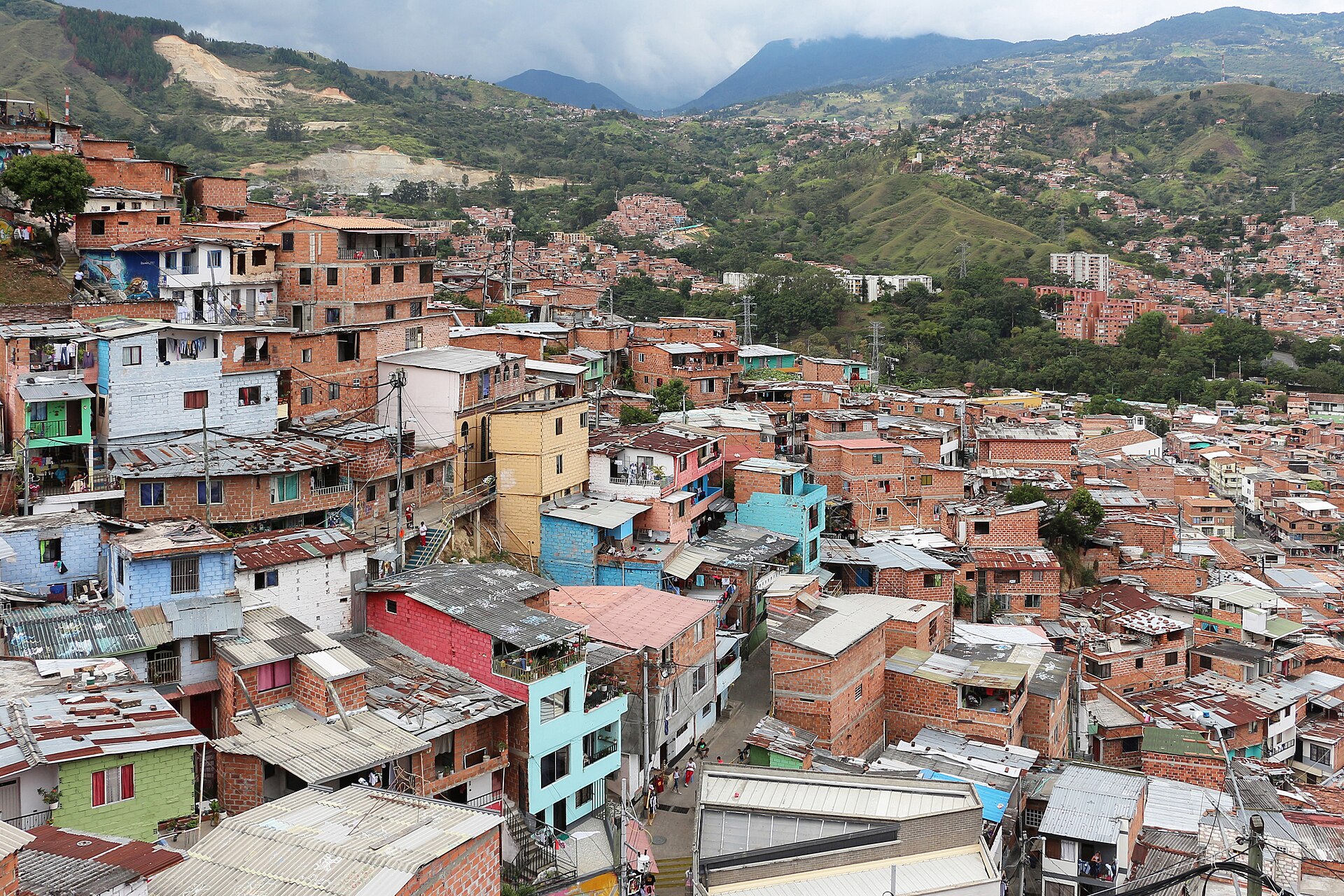 Colombia security and urban safety: hillside homes in Comuna 13, Medellín