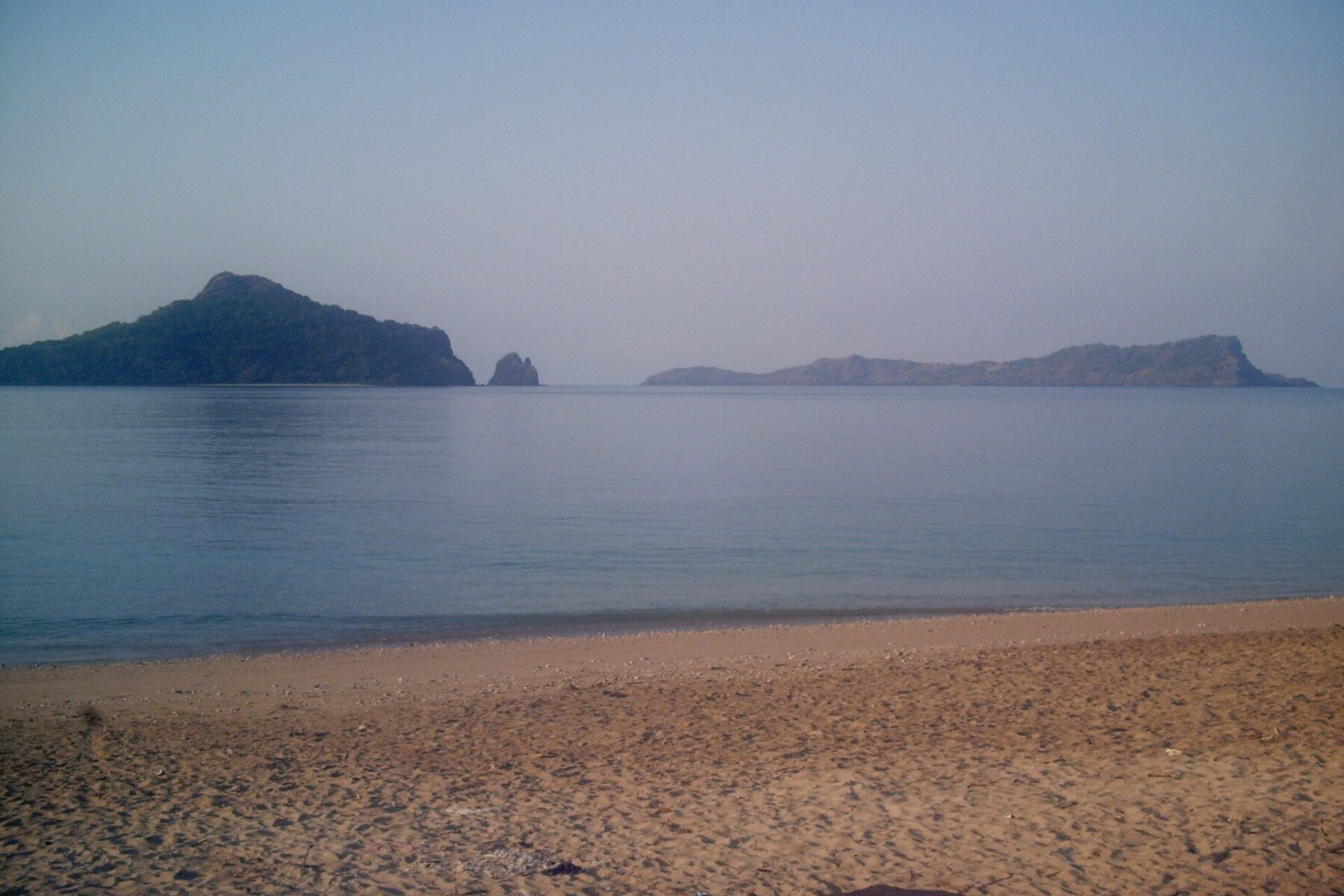 A beach at Nioumachoua on Mohéli, Comoros, looking out to small offshore islets