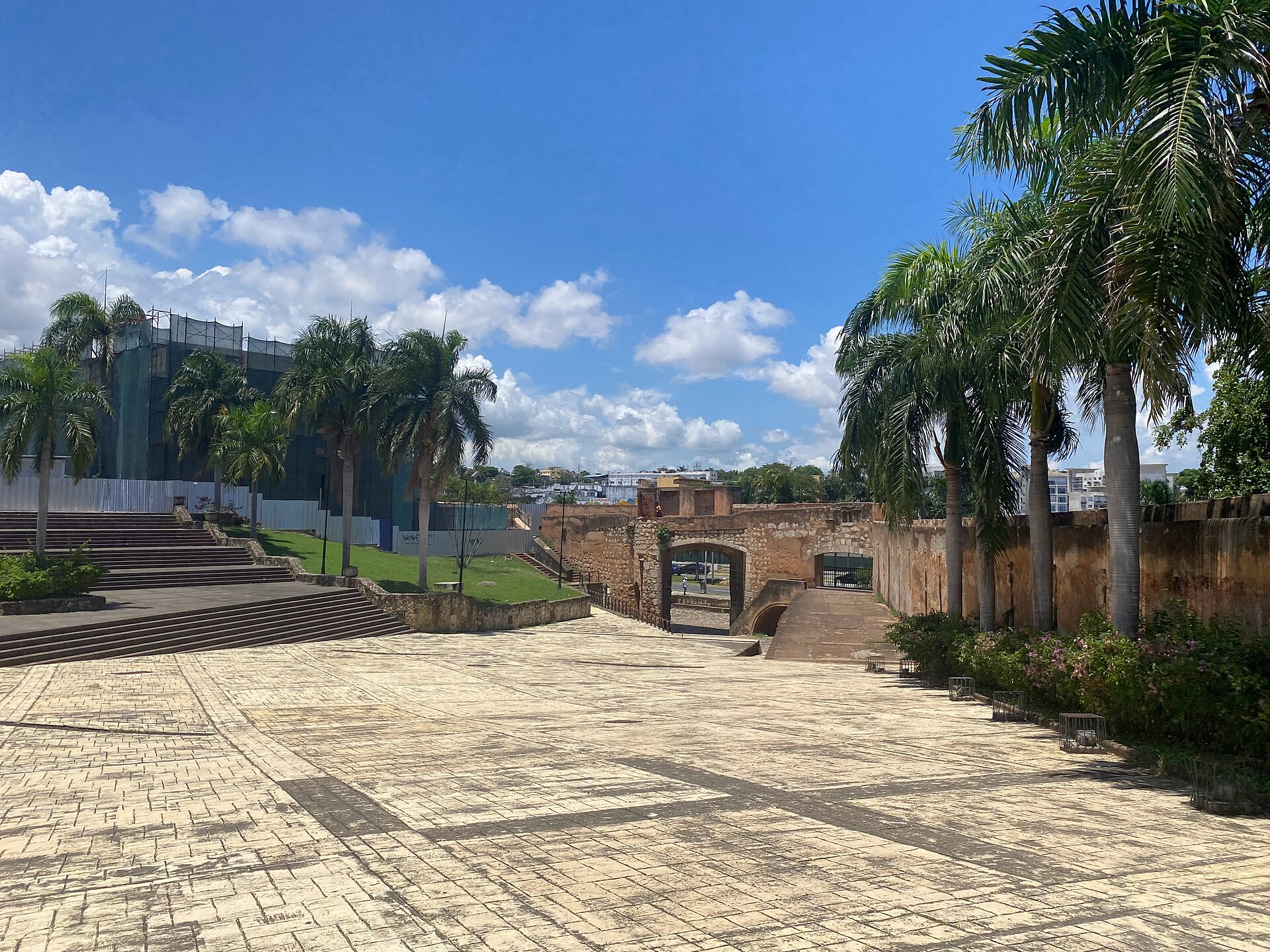 The Plaza de España and old city walls in the colonial zone of Santo Domingo, Dominican Republic