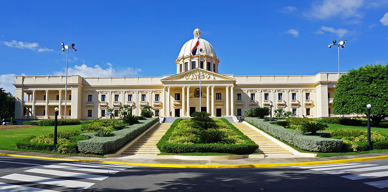 Dominican Republic politics: the National Palace in Santo Domingo, seat of the presidency