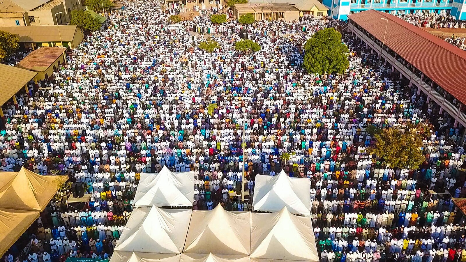 Ghana religion: thousands of Muslims at Eid al-Fitr prayers in Tamale, Northern Region