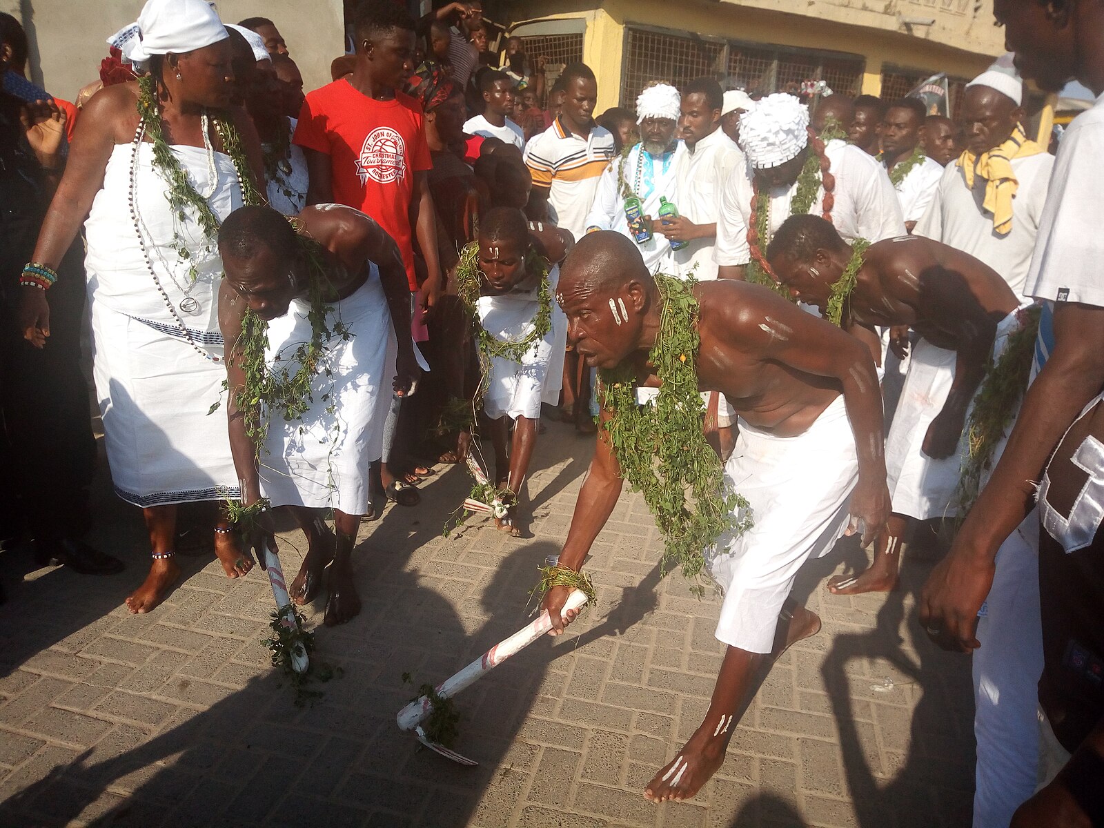 Ghana religion: Ga worshippers at the Homowo noise-ban ceremony in Teshie, Accra