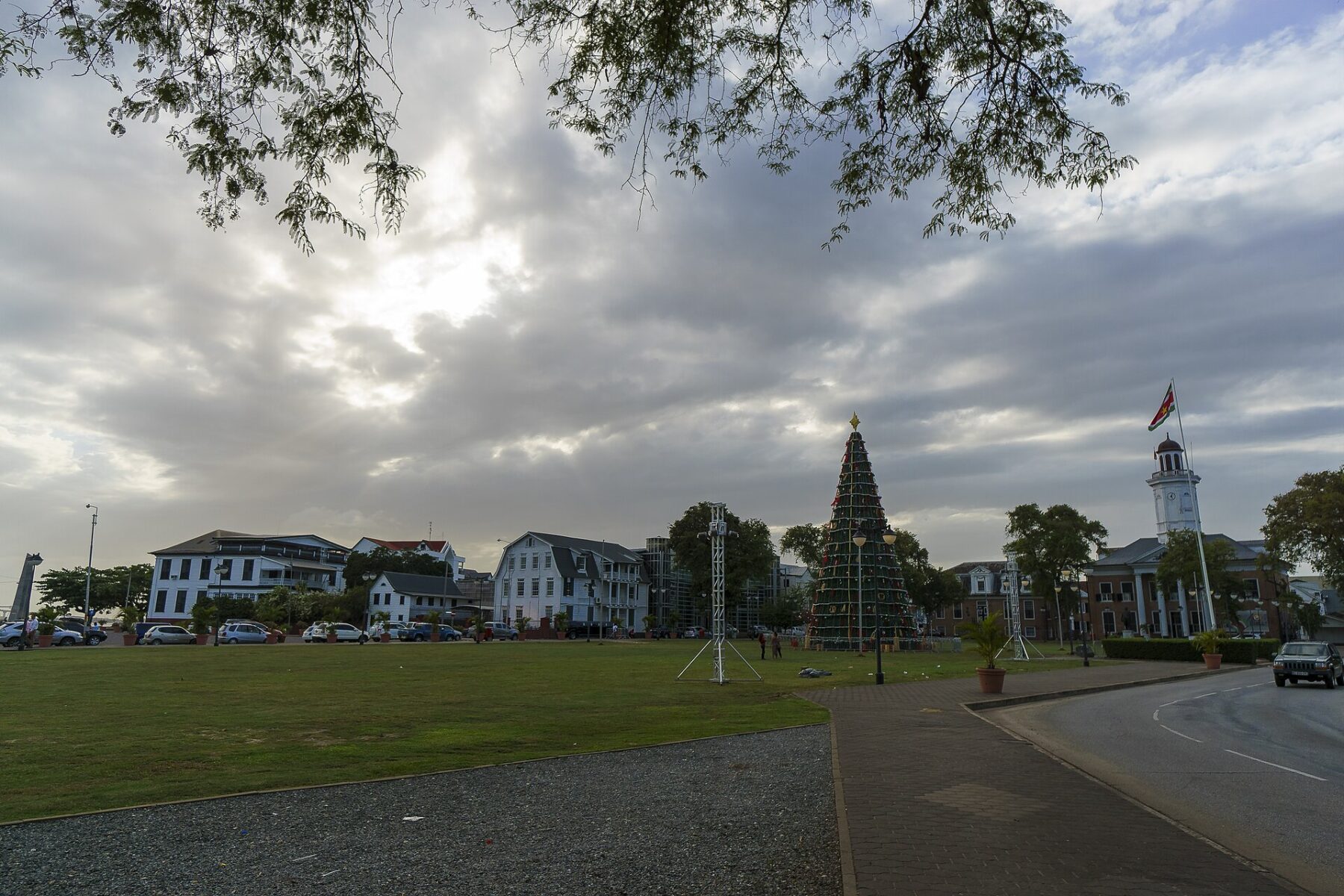 Suriname Delays Vote on US Drug Plane Deal