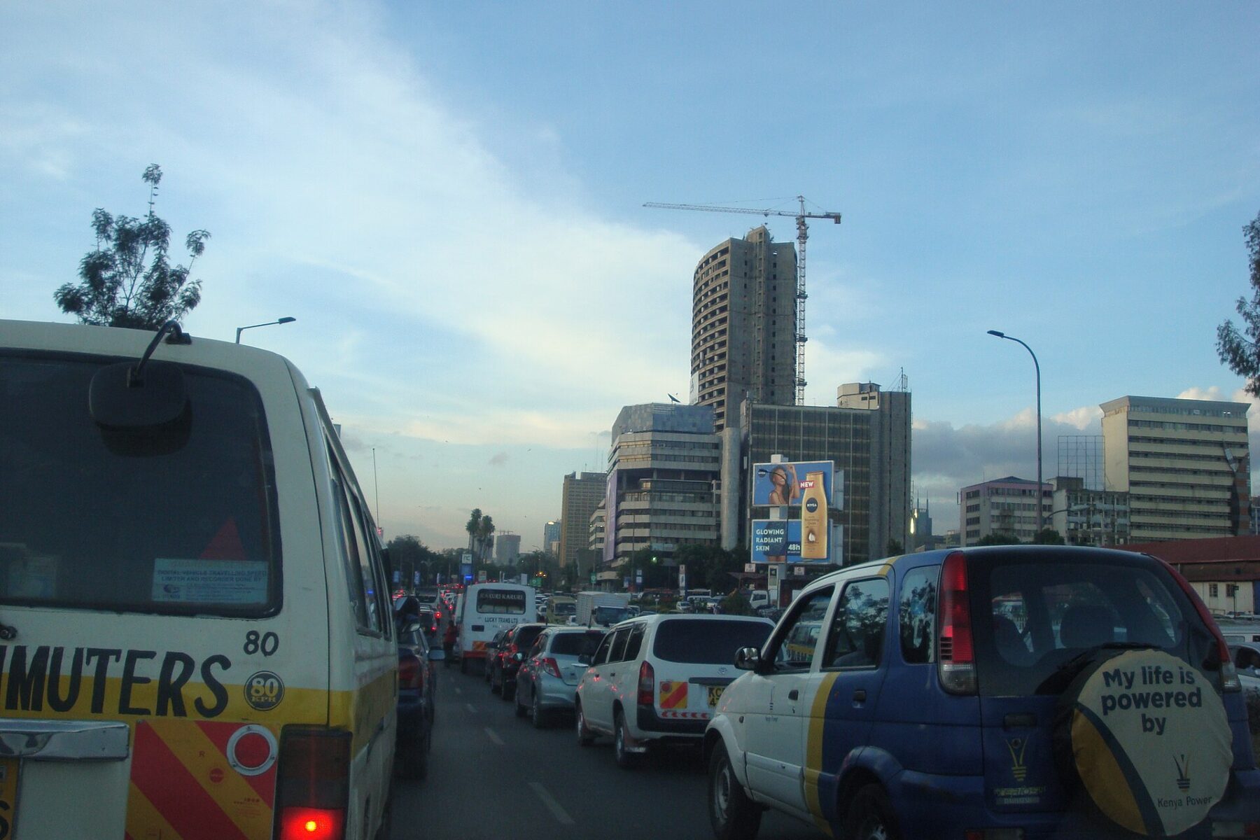 Cars and minibuses in a traffic queue on Uhuru Highway in Nairobi