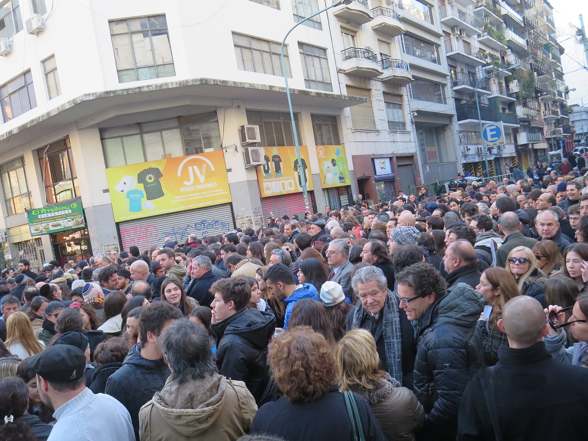 Crowd on Pasteur street in Buenos Aires at the 2014 commemoration of the AMIA bombing