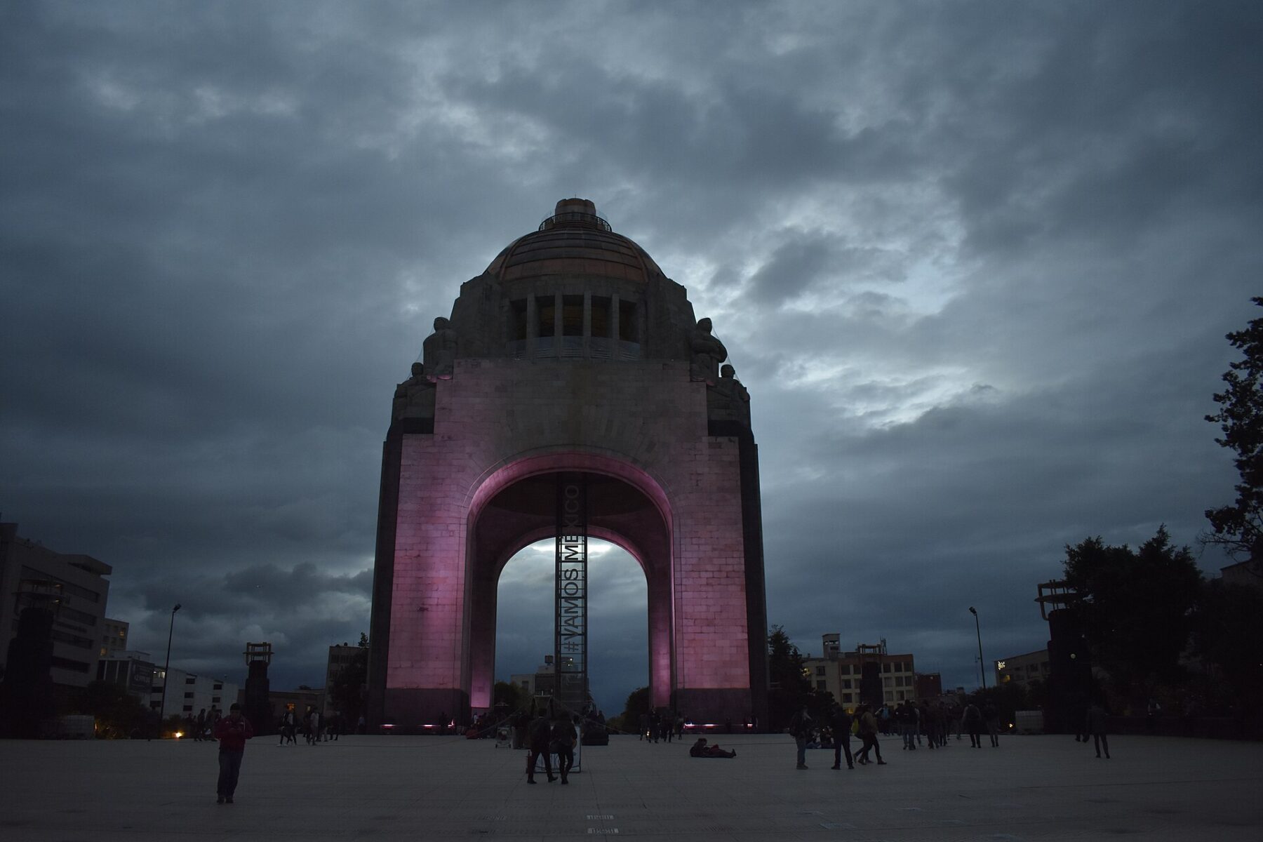 The Monumento a la Revolución in Mexico City at dusk