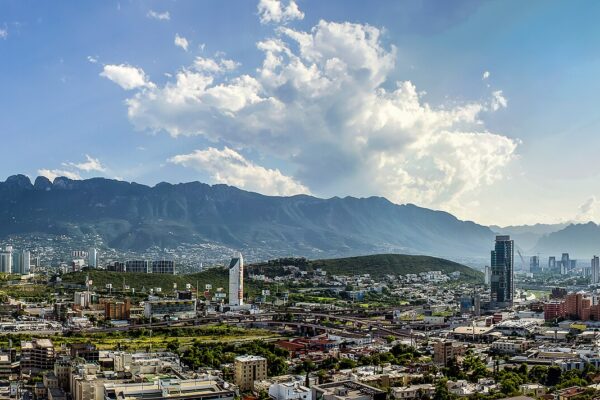 Panoramic view of the San Jerónimo district of Monterrey, Nuevo León, with the Sierra Madre behind it