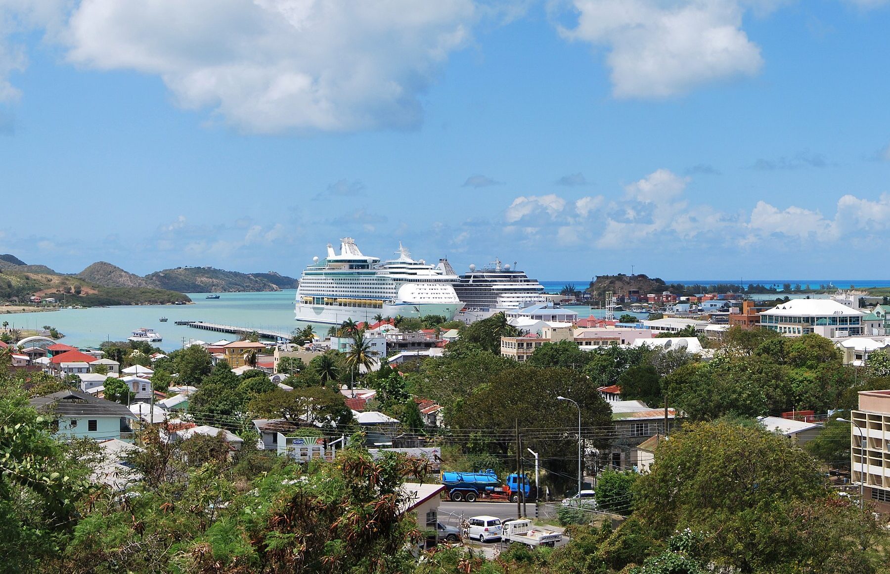 Moving to Antigua and Barbuda: view over downtown St. John's and its harbour