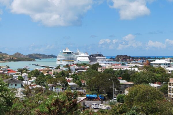 Moving to Antigua and Barbuda: view over downtown St. John's and its harbour