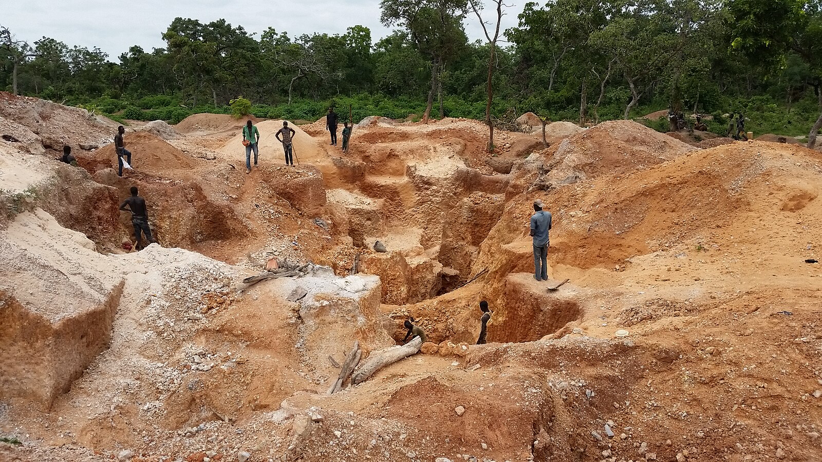 Artisanal gold diggings in Kwara State, one of the solid minerals among Nigeria resources