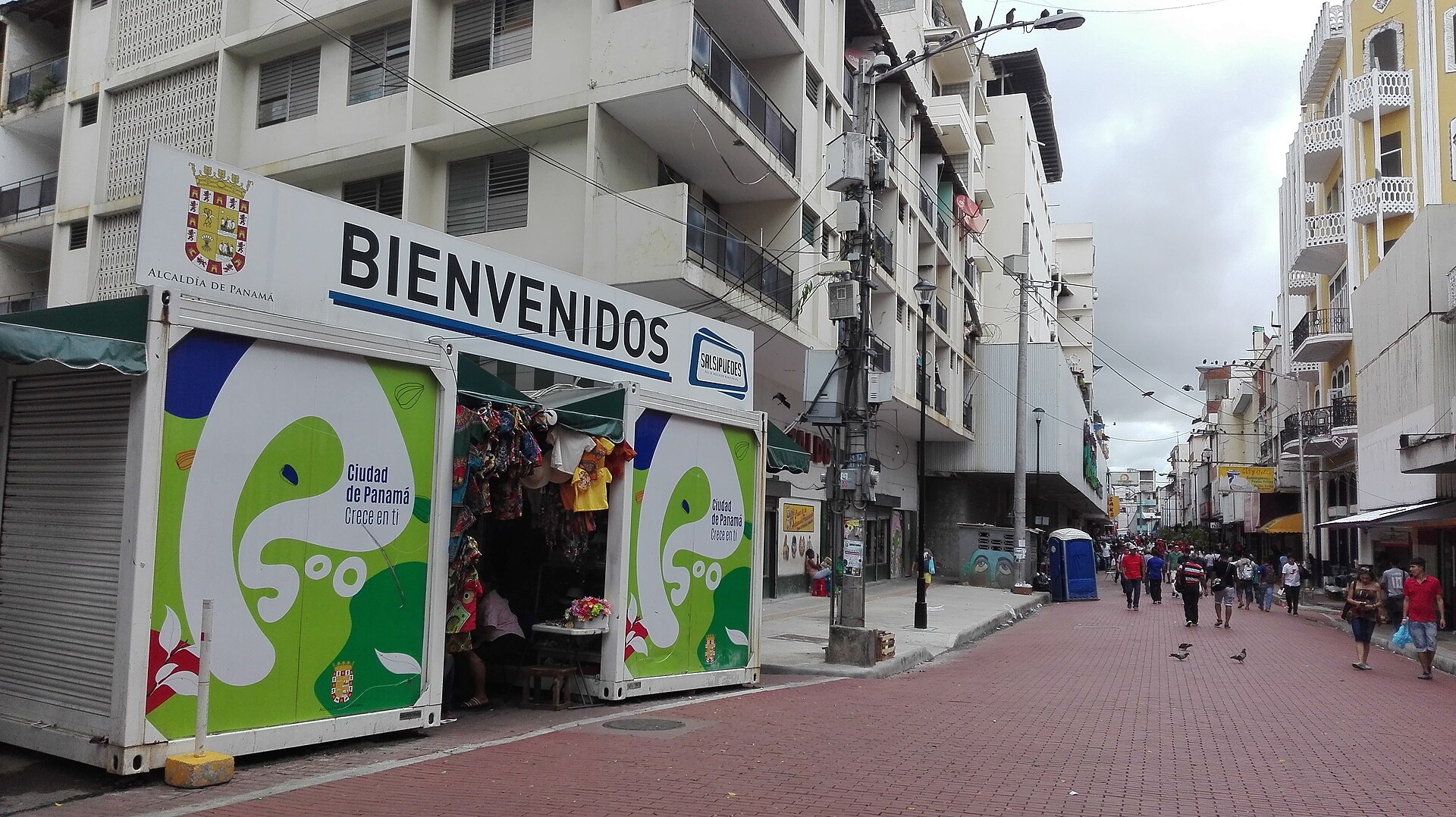Shoppers and small shops on Avenida Central, a pedestrian street in Panama City