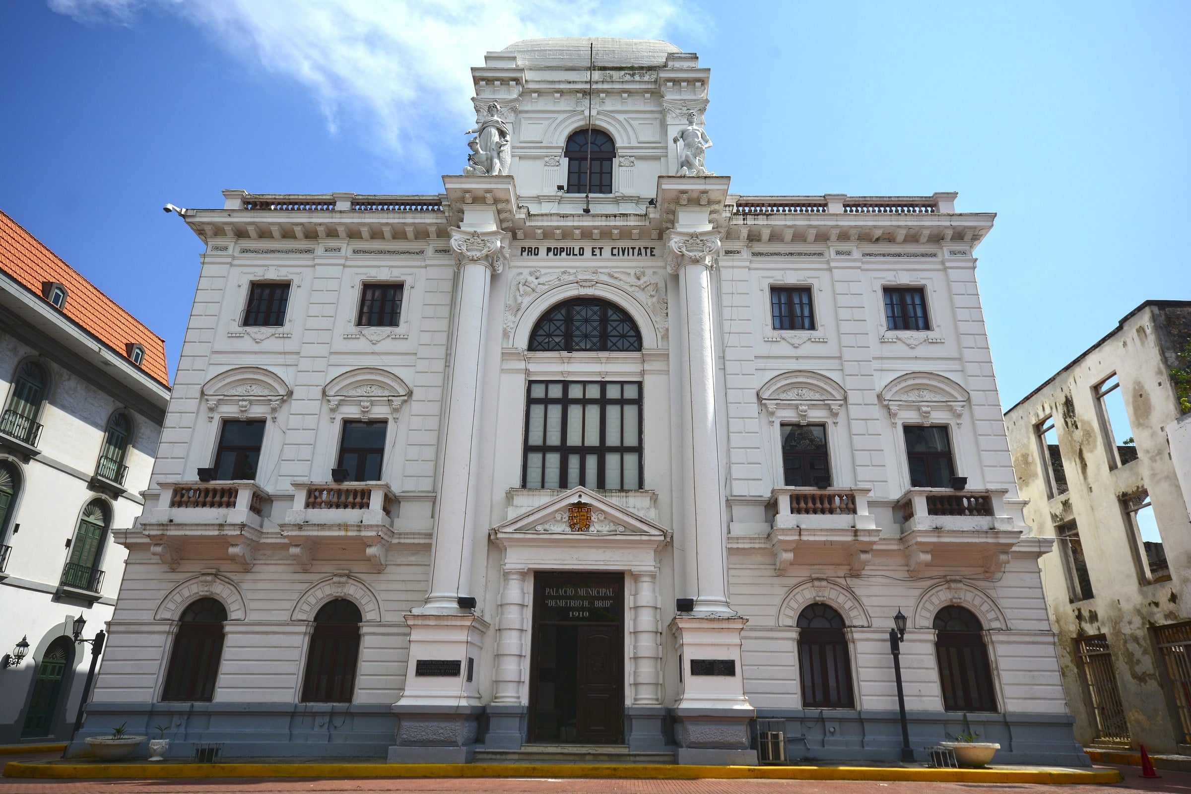 The white 1910 Municipal Palace of Panama City in the old quarter, under a blue sky