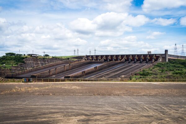 Paraguay geopolitics: the spillway of the Itaipú dam, shared by Paraguay and Brazil