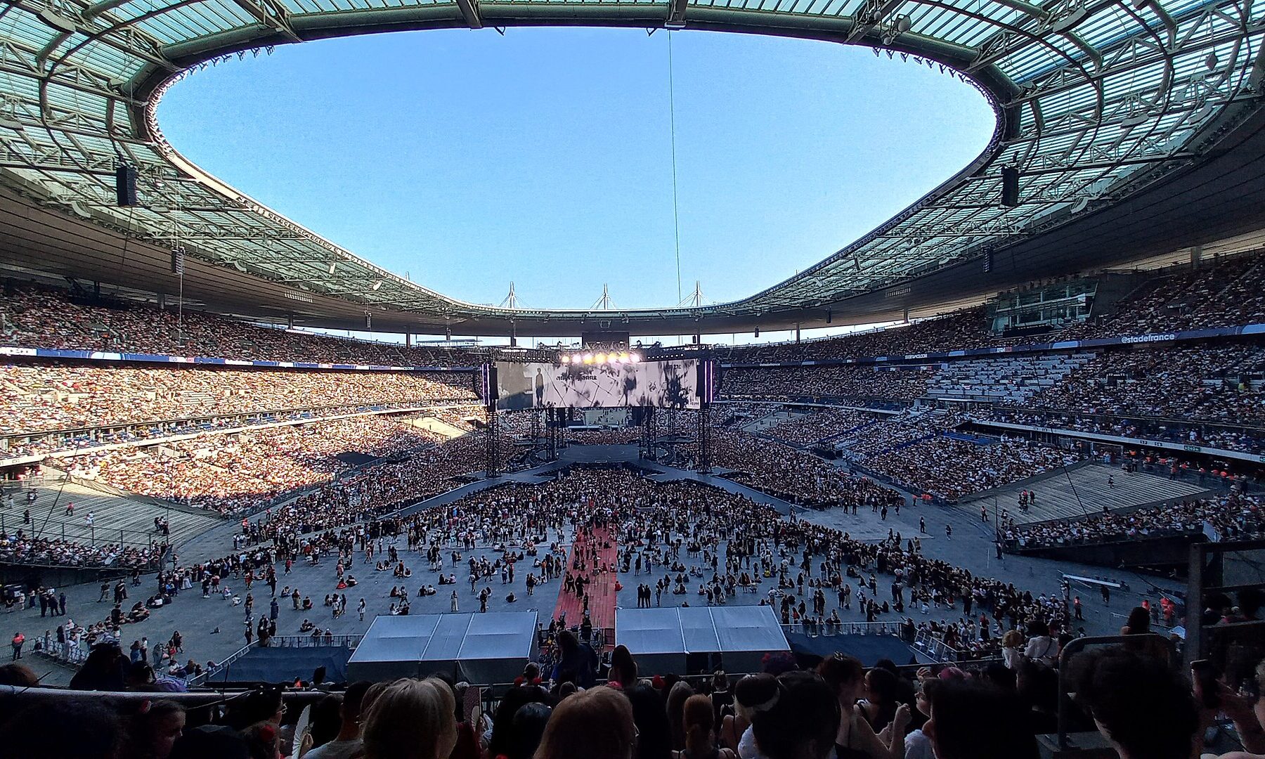 Fans fill a stadium in Paris for BTS on its World Tour Arirang, the tour that played three nights in Lima
