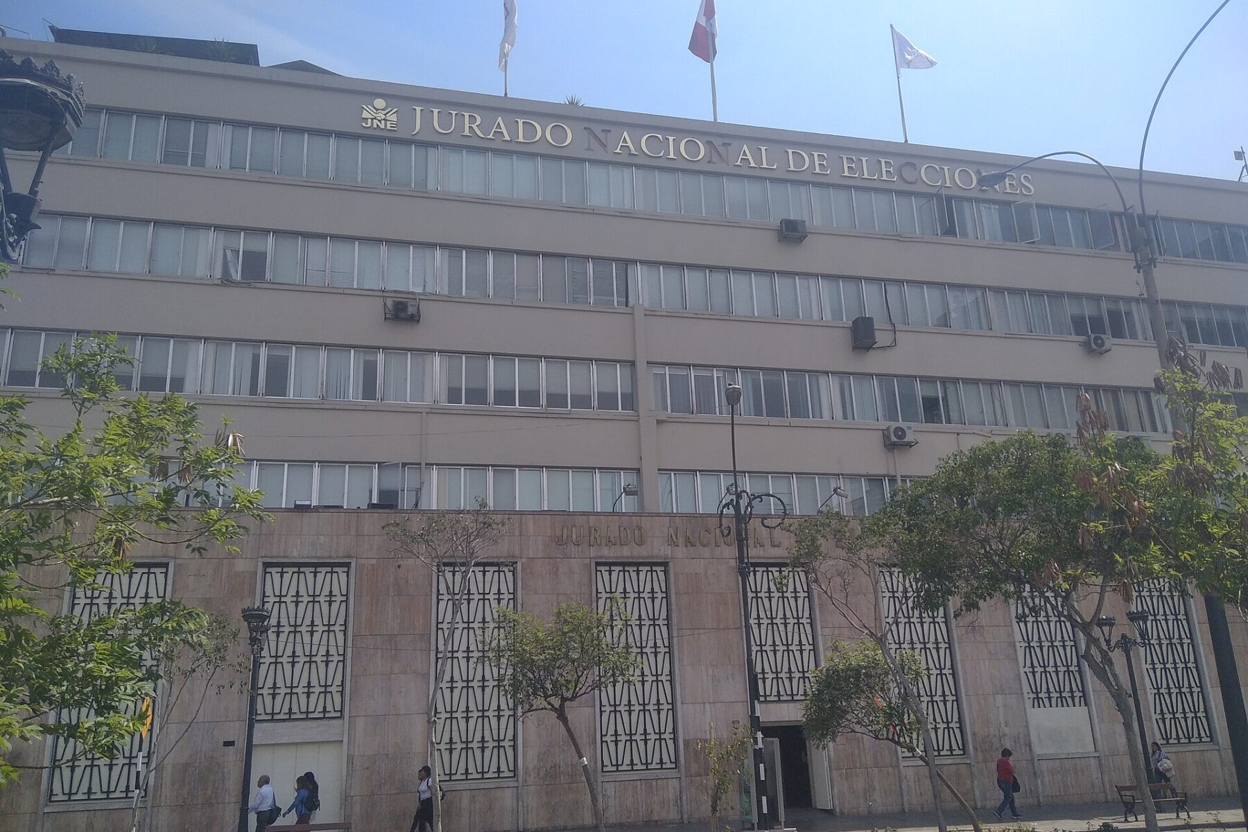 The Jurado Nacional de Elecciones building in central Lima, with the electoral jury name in letters across the top of its facade
