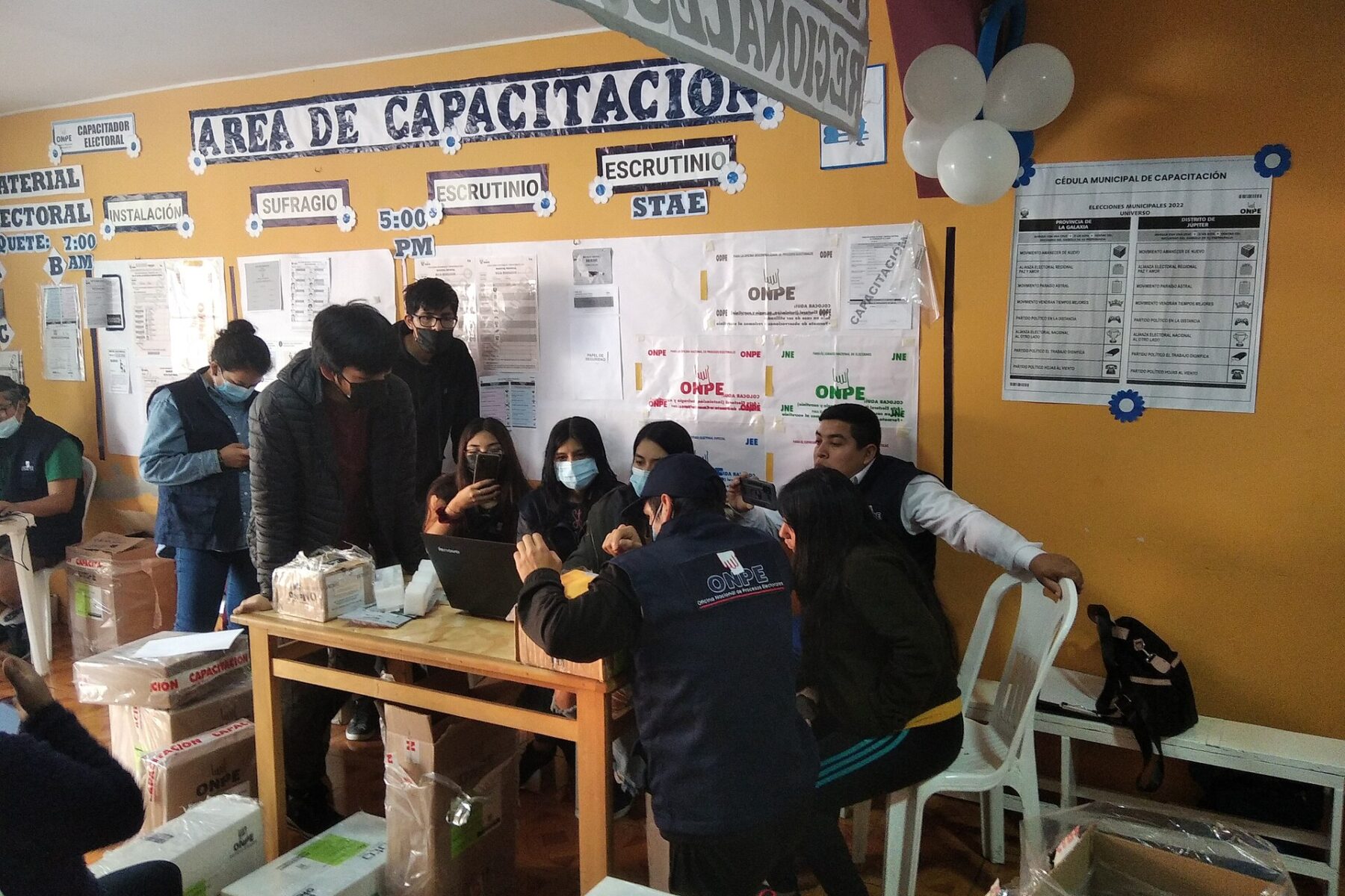 Peru electoral office staff at a training session for regional and municipal elections