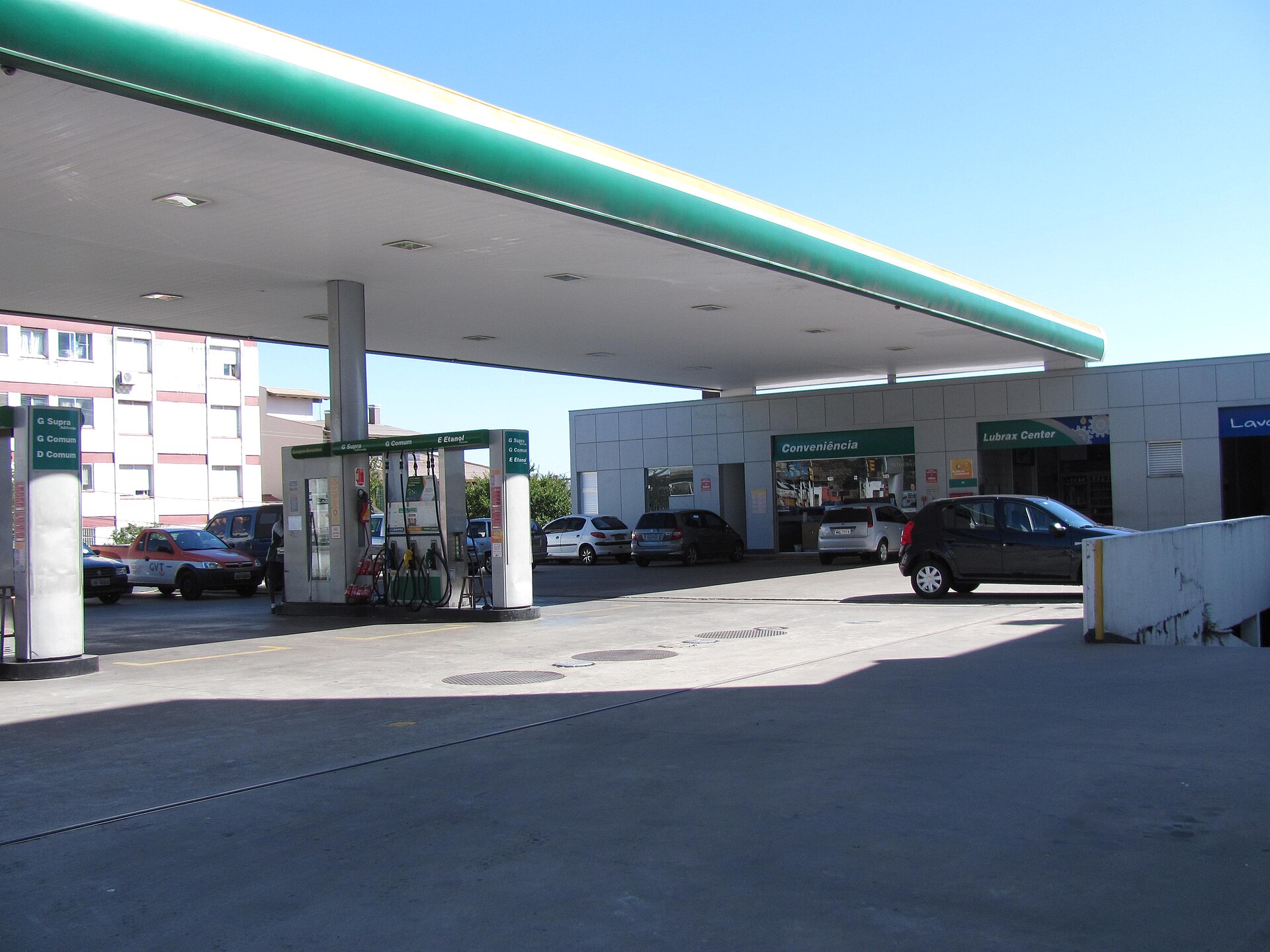 A fuel station in Brazil with diesel, gasoline and ethanol pumps and a convenience store