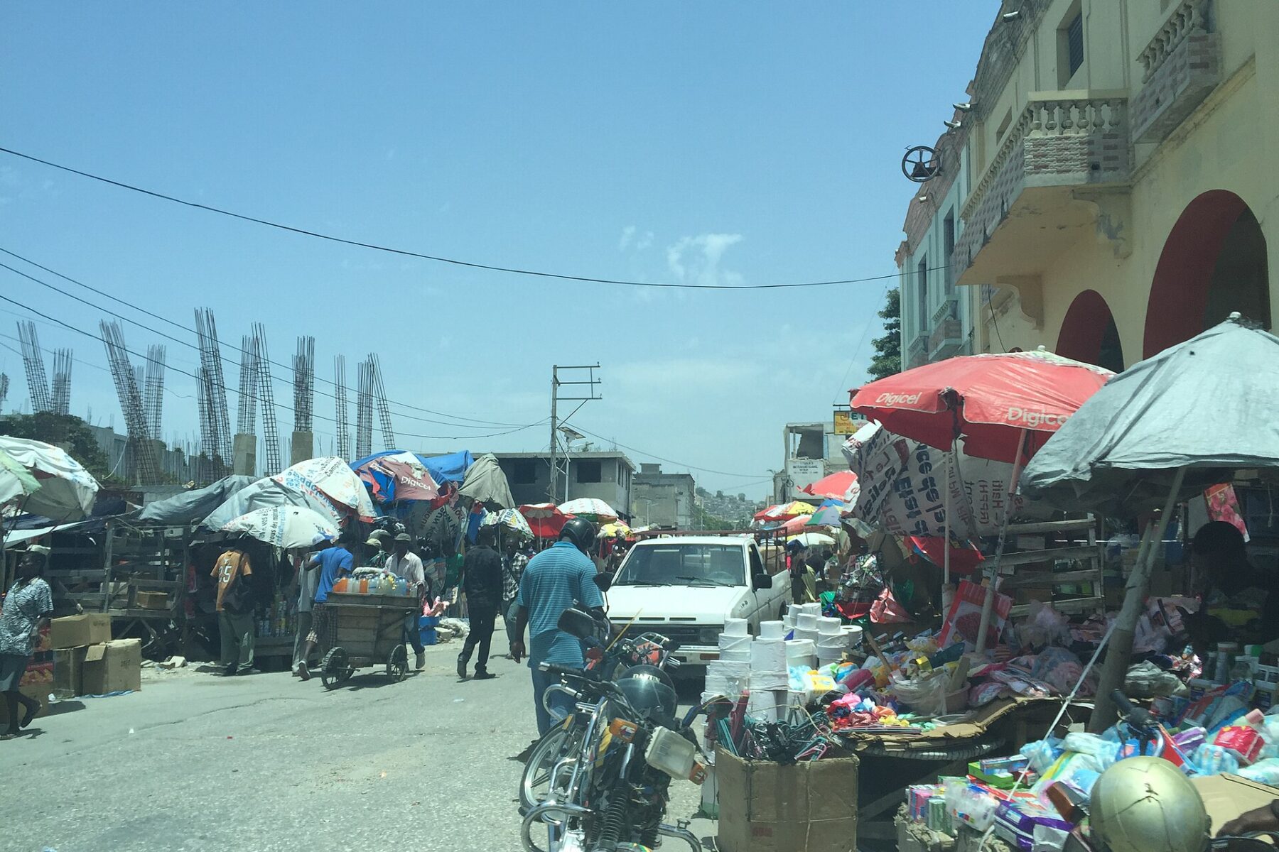 Street market and stalls in central Port-au-Prince, Haiti