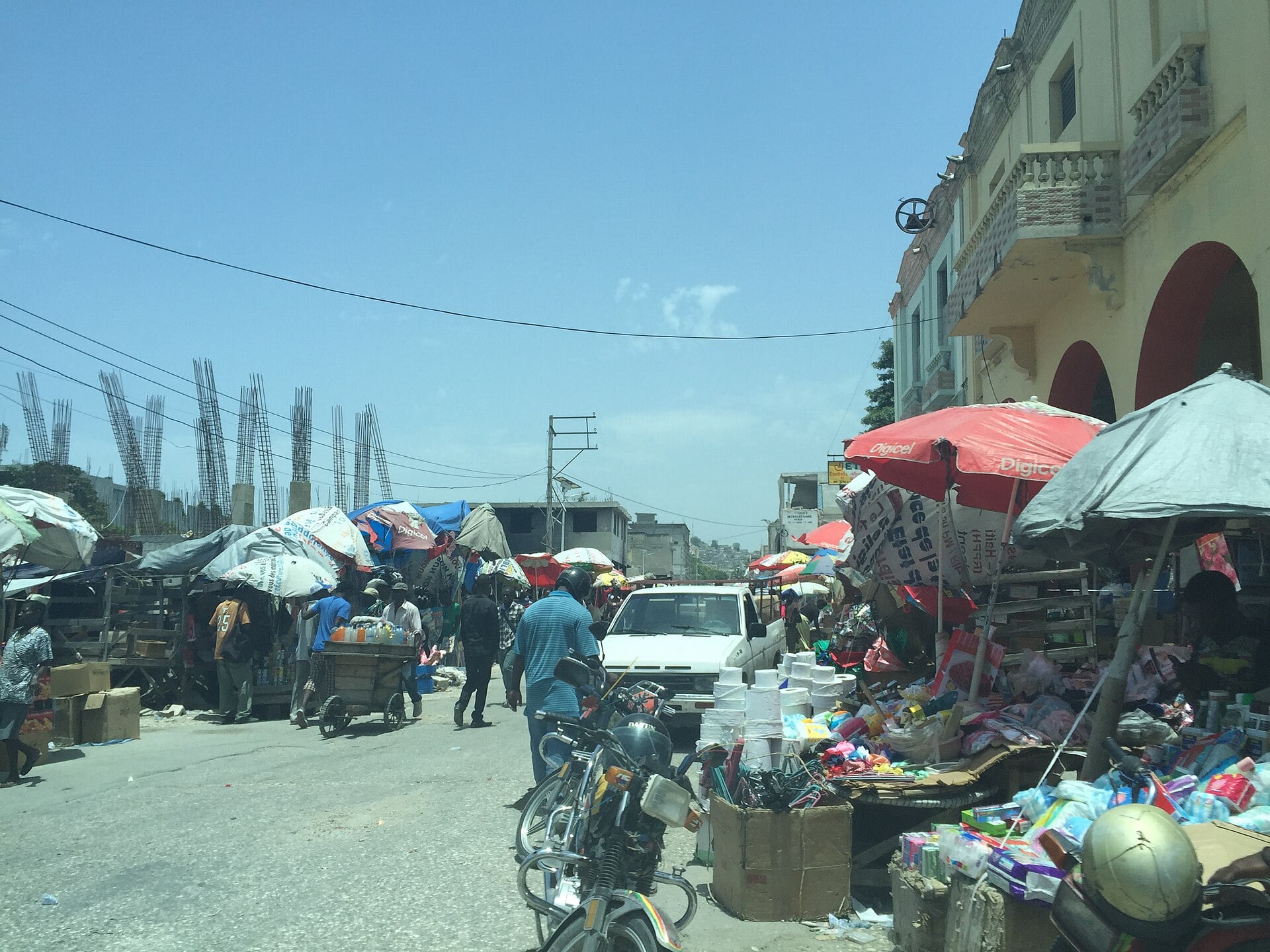 Street market and stalls in central Port-au-Prince, Haiti