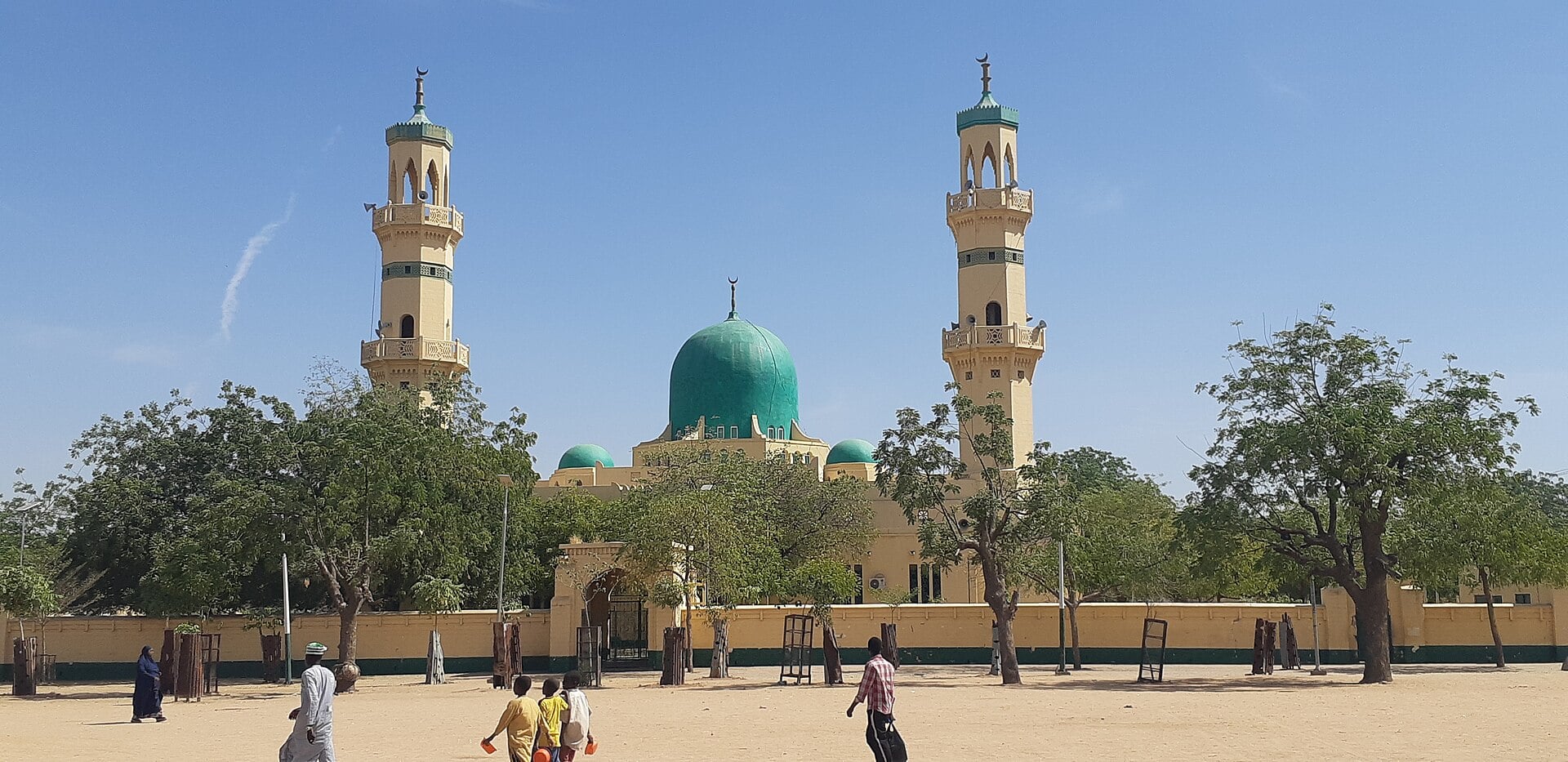 The Kano Central Mosque with twin minarets and a green dome, Kano, Nigeria
