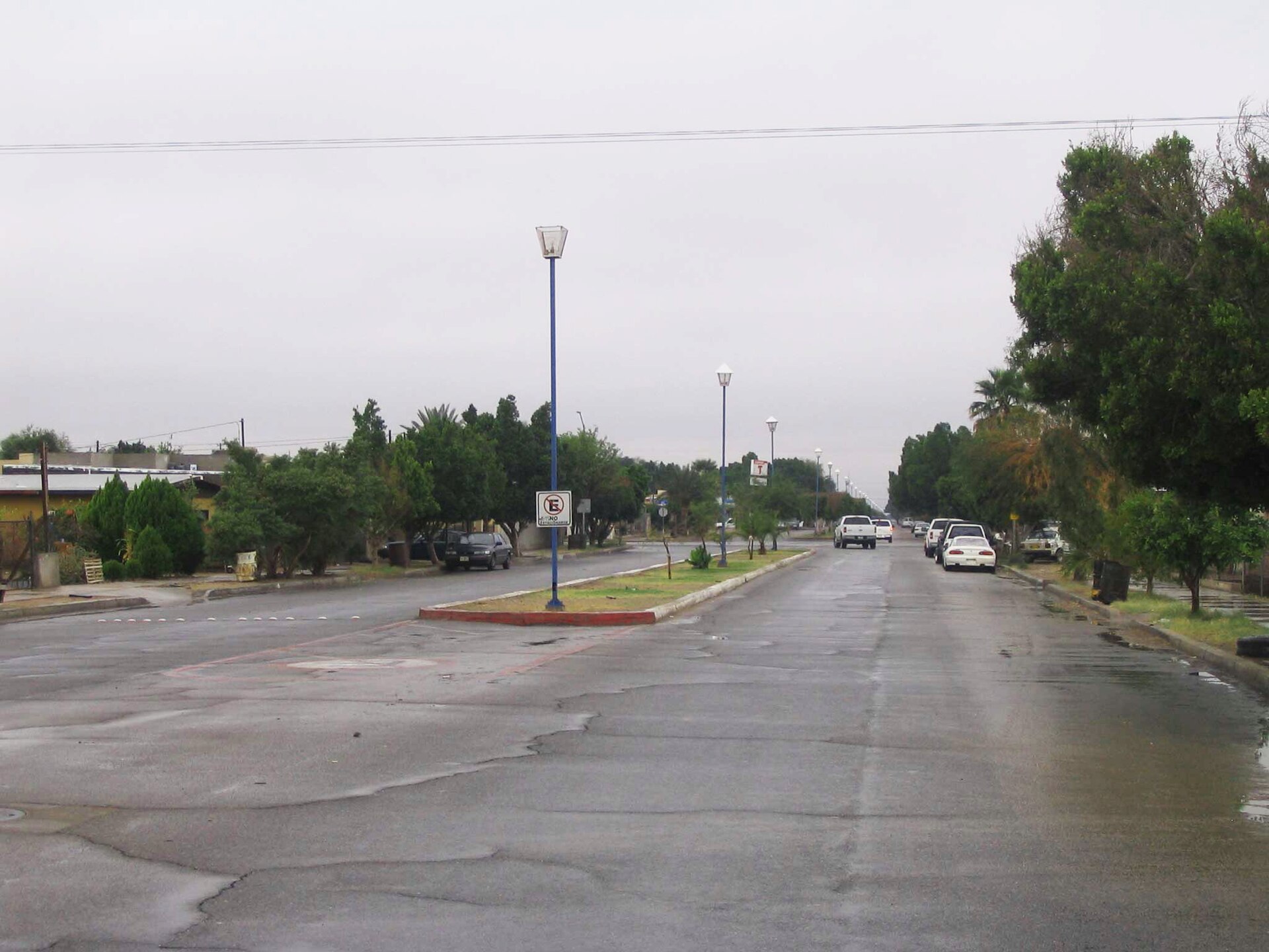A wide street in San Luis Río Colorado, Sonora, on a rainy day
