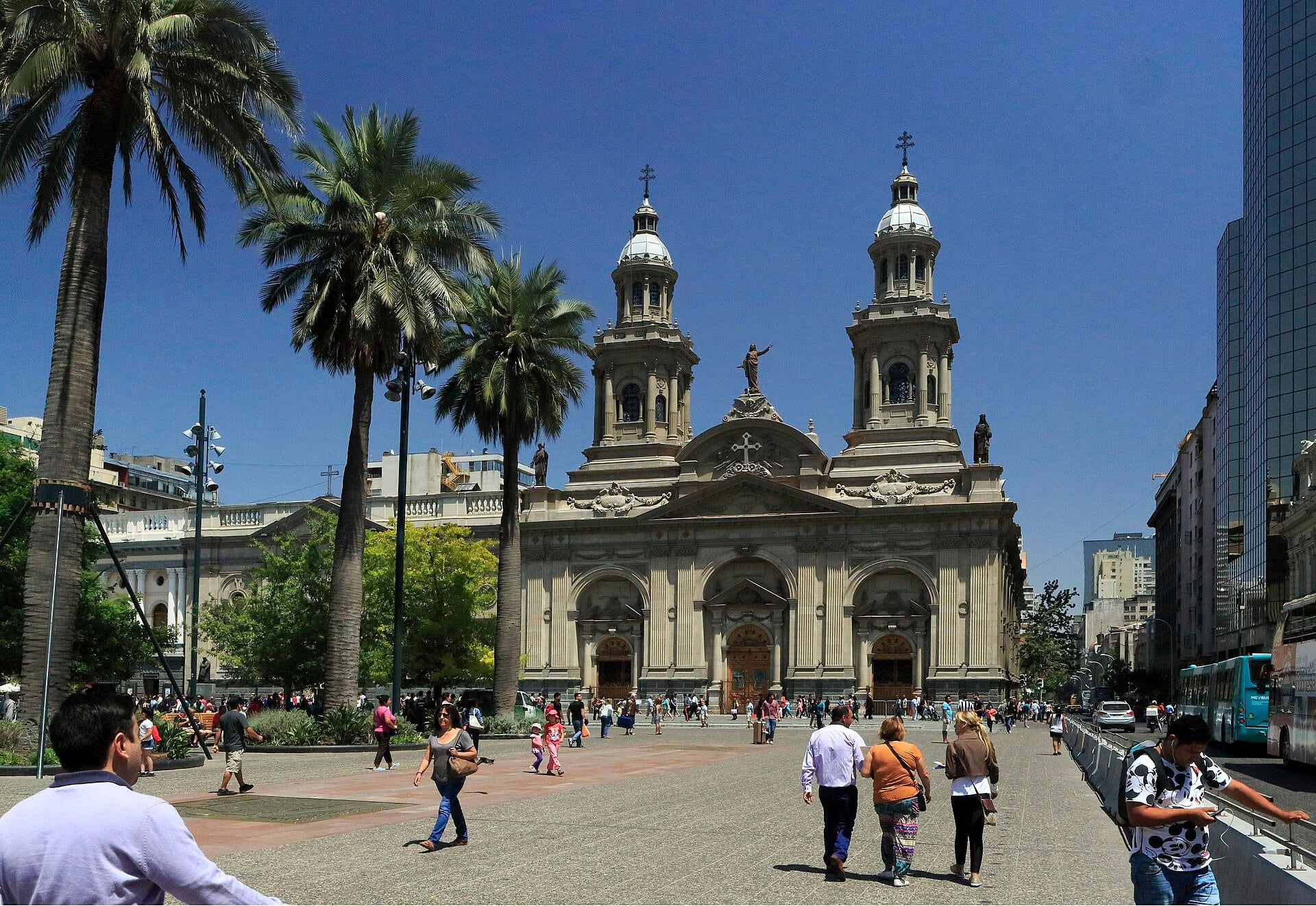 What to Do in Santiago in October 2026: Foro de las Artes, Festival Bamba and Iron Maiden