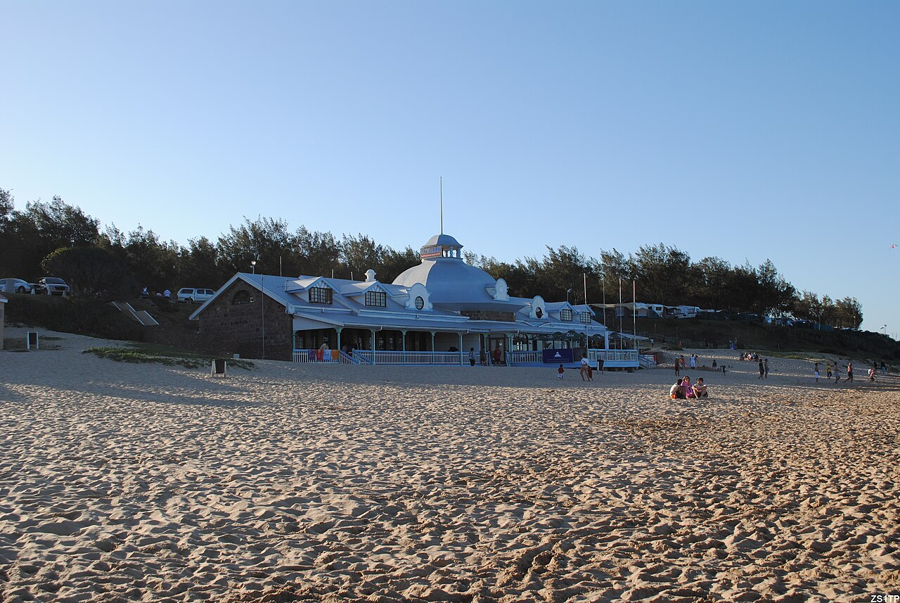 Victorian-style Santos Beach Pavilion with a blue dome standing on the sand of Santos Beach in Mossel Bay.