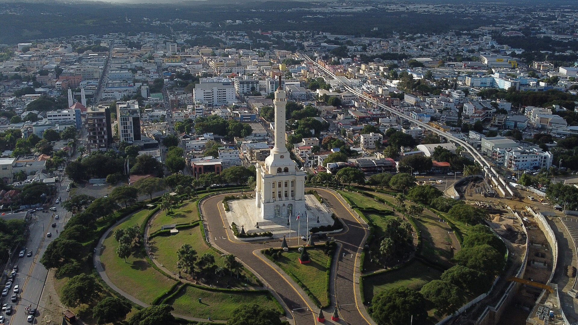 Aerial view of the Monument to the Heroes of the Restoration in Santiago de los Caballeros, Dominican Republic, hometown of Angels Among Us finalist Andreína Martínez