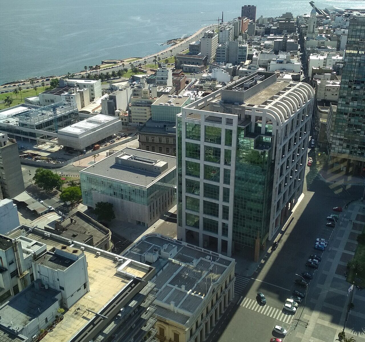 Aerial view of the Torre Ejecutiva government tower and the Montevideo waterfront
