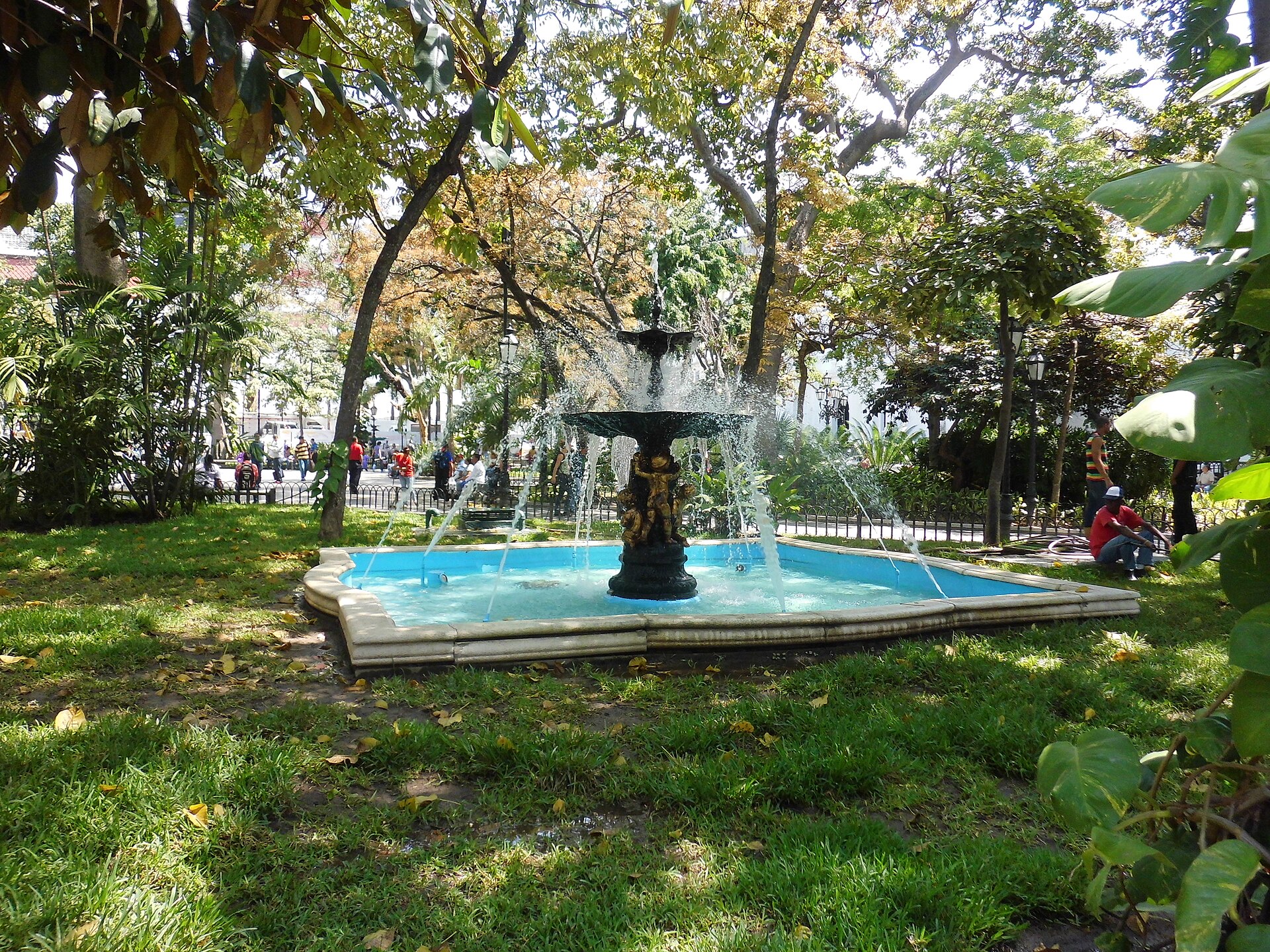 Venezuela politics: the south fountain of Plaza Bolívar in central Caracas